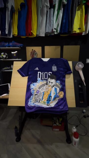 He vuelto a pintar después de mucho, no ha sido fácil, ni irme, ni volver, pero cuando algo te llena de verdad, hay que hacerle caso al corazón y así tenerlo llenito. 🫶🏻